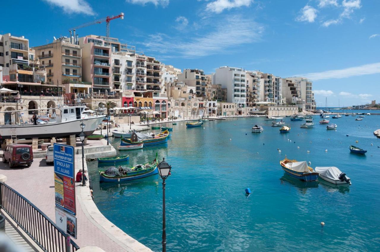 Deluxe Apartment Steps To St George'S Bay St. Julian's Exterior foto